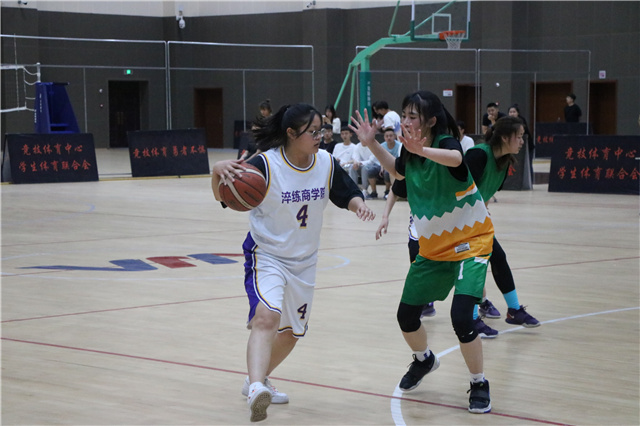 第十三届“至强杯”女子篮球联赛圆满落幕