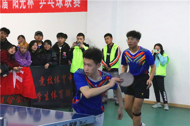 奋力一“乒”,艺术传媒学院乒乓球队以全胜姿态夺冠!——晋中信息学院第十二届“阳光杯”乒乓球联赛圆满结束